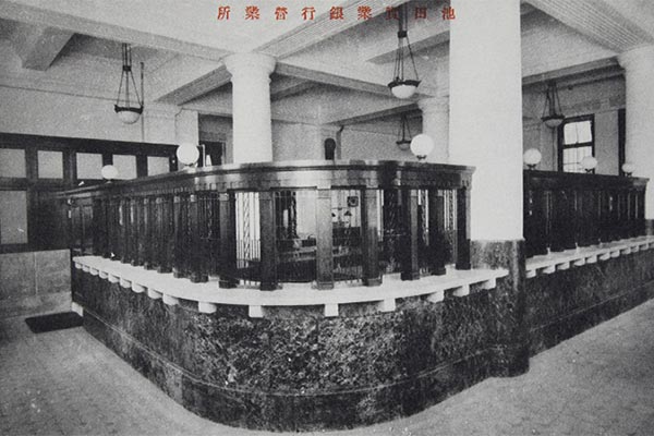 創建100年の文化財を守るため