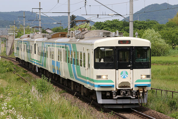 昔懐かしの8100形