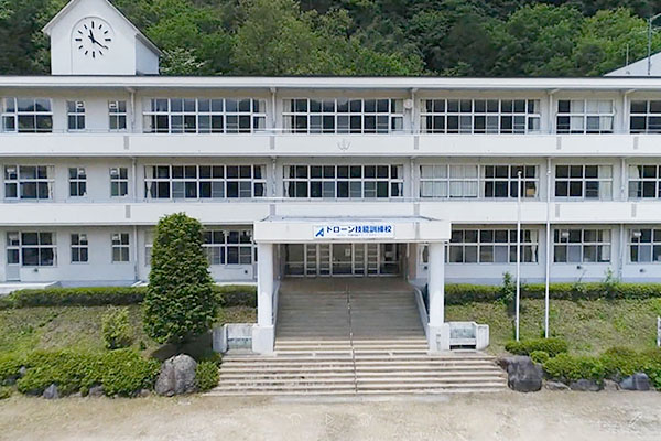 廃校となった平川小学校