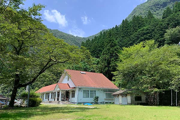 中之又笑楽校（旧中之又小学校）